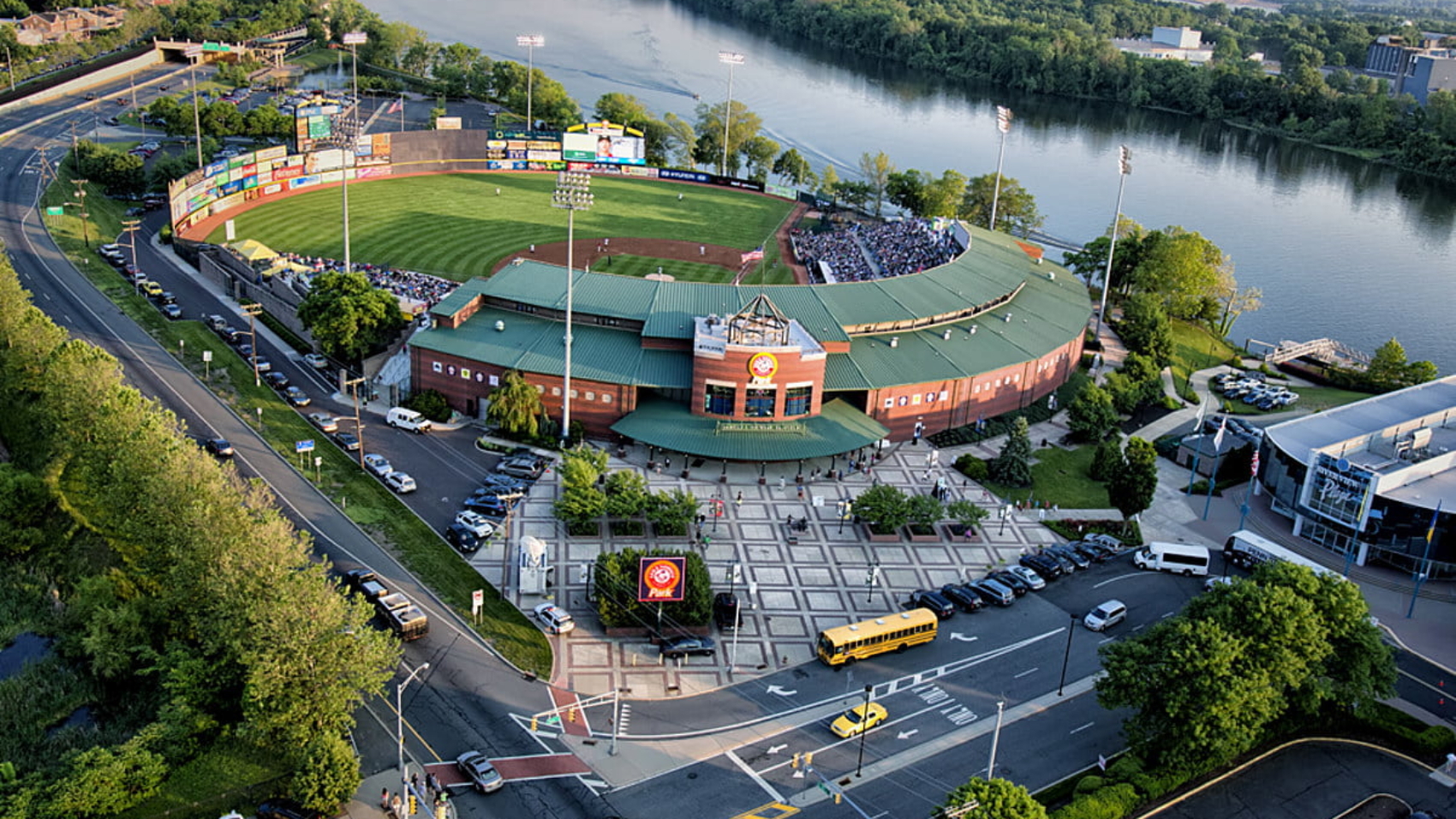 Overhead-Shot