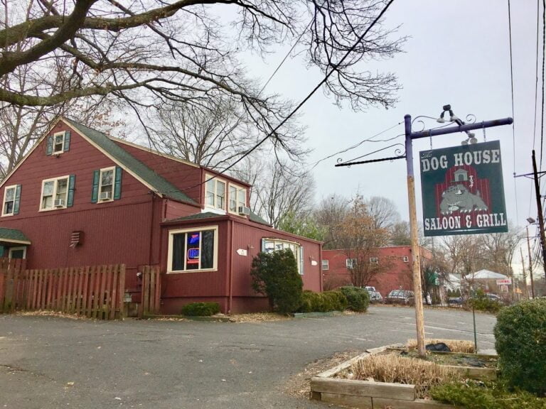 Dog House Saloon & Grill