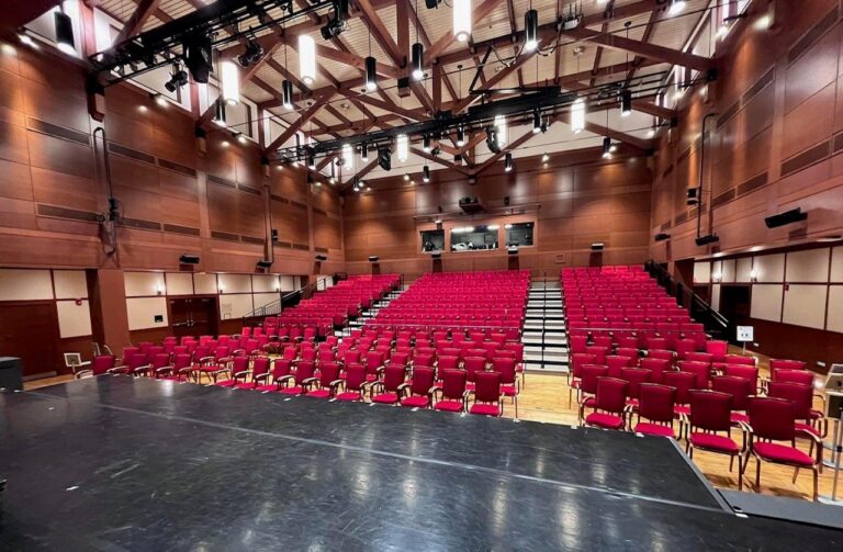 Immerse Yourself in Spectacular Performances at the Sieminski Theater