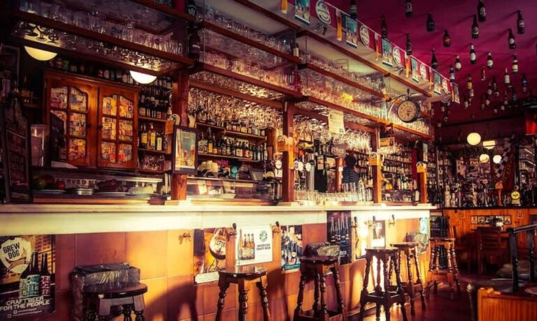 Discover New Jersey’s Top Sports Bars, A Guide to the Garden State’s Best Game-Day Hangouts