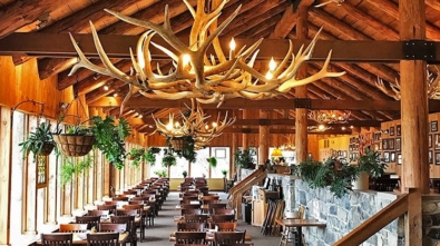The-Walpack-Inn-interior-main-dining-room-748x470