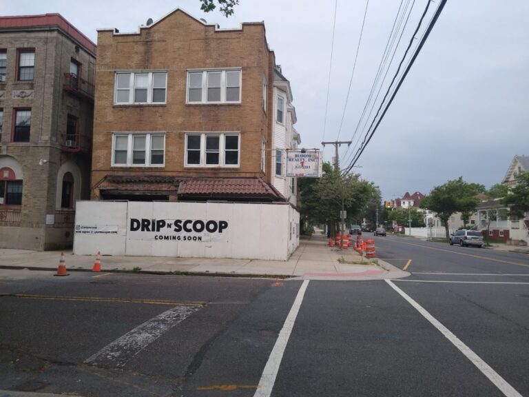 Vacant Lot Watch, Donut Edition