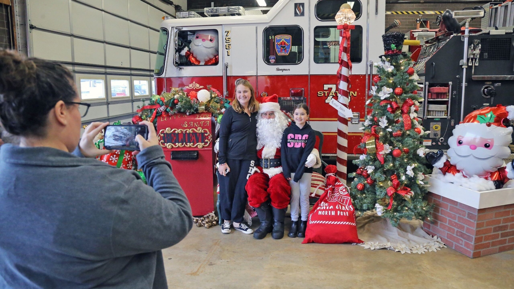 POINT-BORO-FIREHOUSE-SANTA_PPBORO_OS_MS027-scaled.jpg