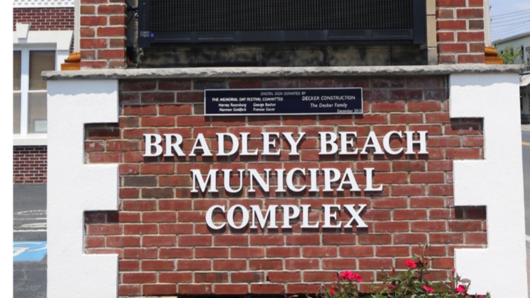 BRADLEY-MUNICIPAL.jpg