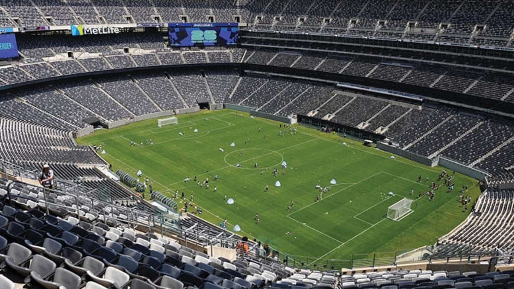 F2_Stadium_Mateo-Ruiz-NYNJ-US-Soccer-Foundation-372.jpg