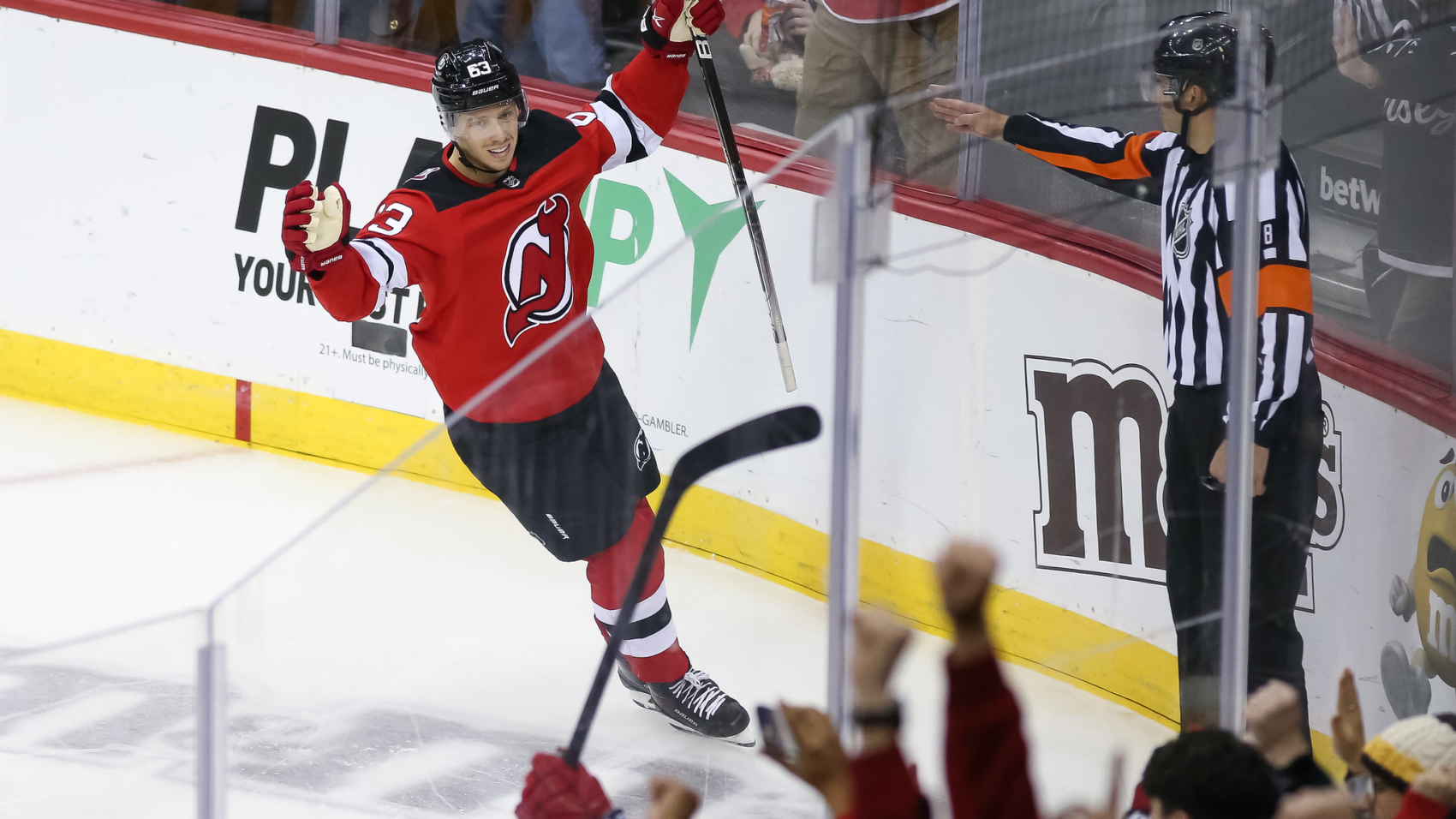 Jesper-Bratt-Devils.jpg