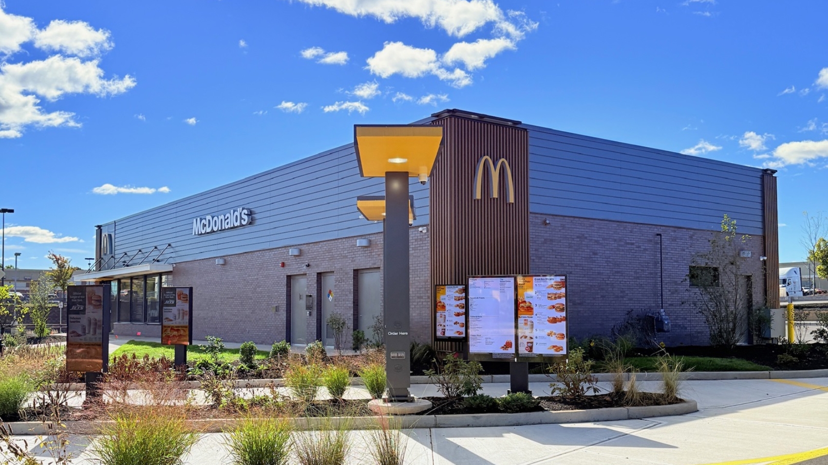 McDonalds-at-Rutgers-Plaza-1536-x-1000.jpg