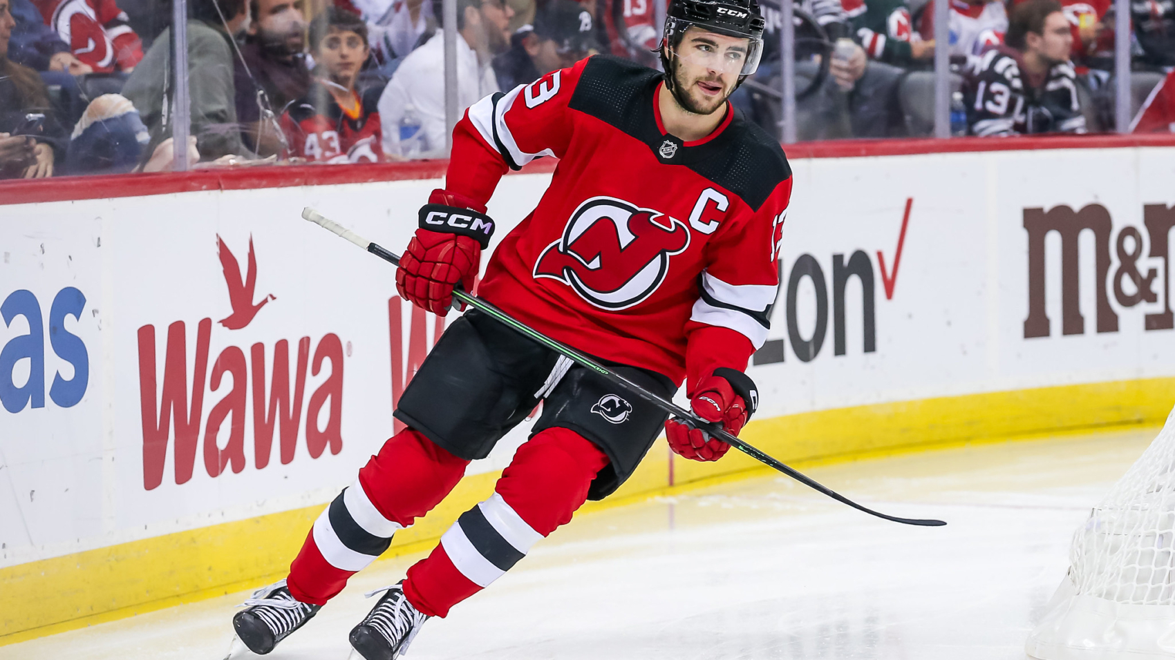 Nico-Hischier-Devils.jpg