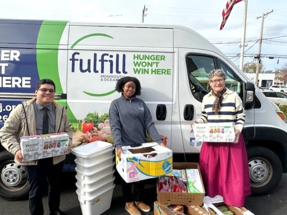 thumbnail_Snack-Kit-Donation.jpg