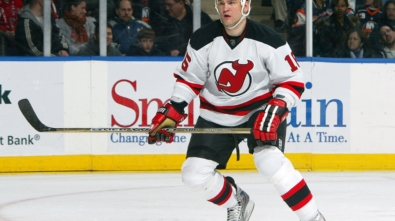 UNIONDALE, NY - JANUARY 17:  Bobby Holik #16 of the New Jersey Devils skates against the New York Islanders on January 17, 2009 at Nassau Coliseum in Uniondale, New York. The Devils defeated the Islanders 3-1.  (Photo by Jim McIsaac/Getty Images)