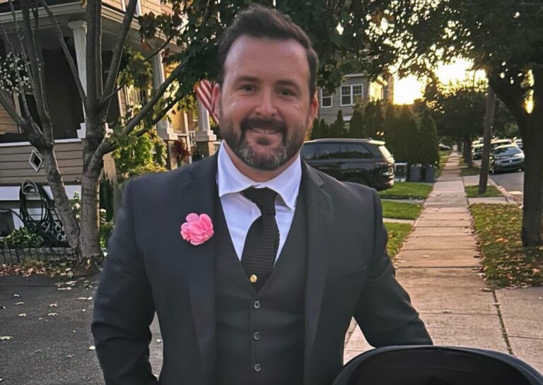 Want to Win? Then Democrats Must Go After Social Media