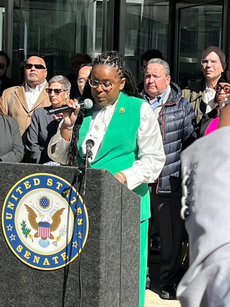 Kim Connects in Newark