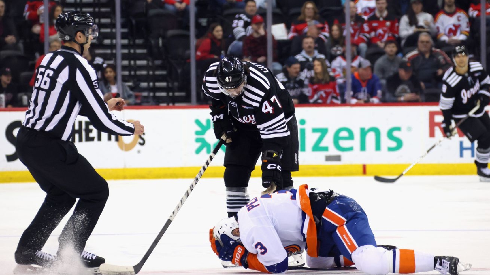 New York Islanders v New Jersey Devils