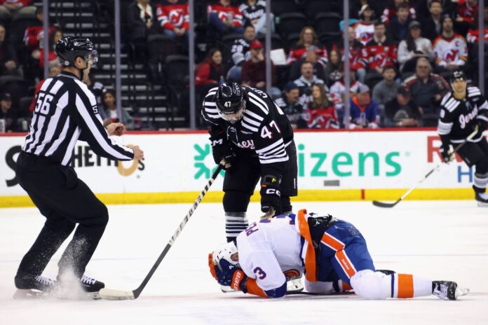 New York Islanders v New Jersey Devils