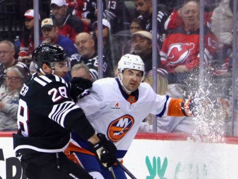 New York Islanders v New Jersey Devils