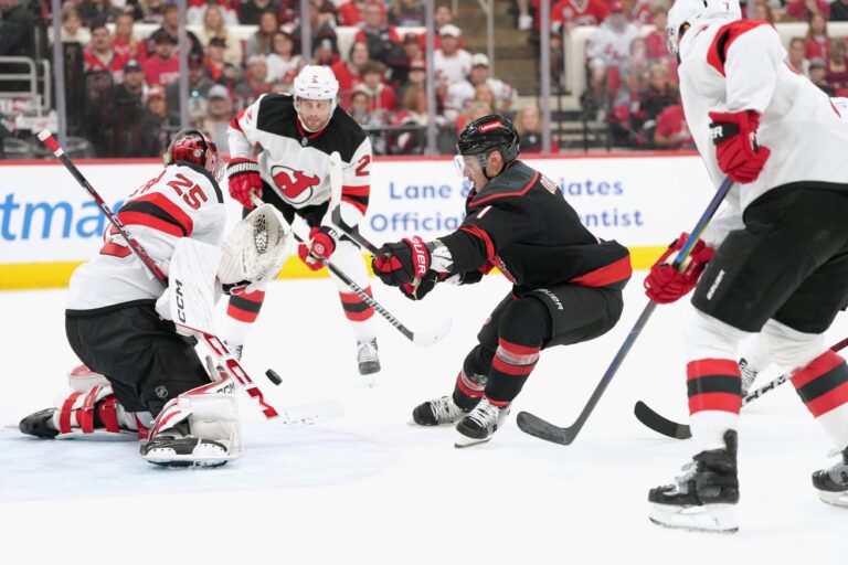 New Jersey Devils Struggle in Game 1: A Tough 4-1 Loss to the Carolina Hurricanes