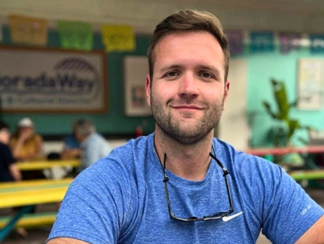 Dan-Walker-on-vacation