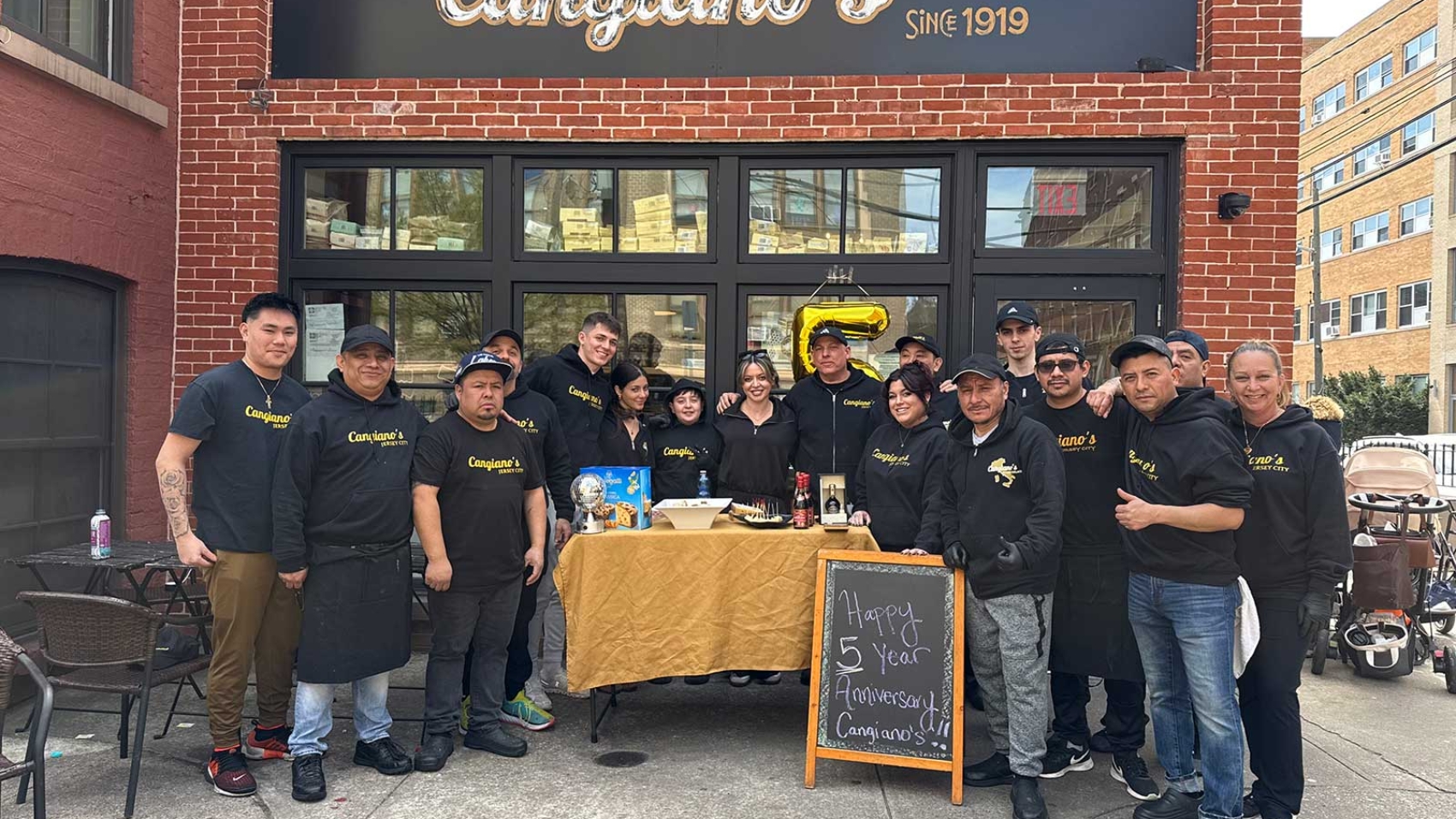 cangianos-marketplace-jersey-city-4