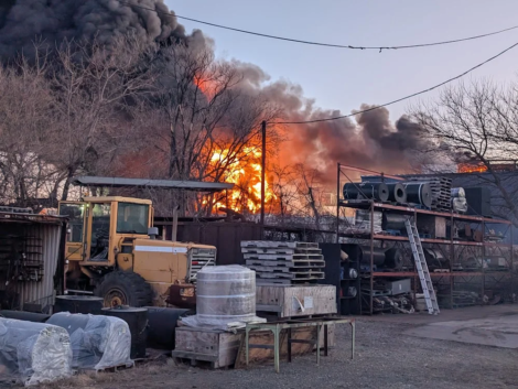 emr-fire-camden-scrapyard