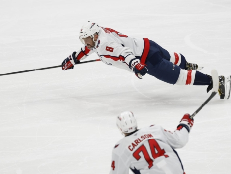 NHL: Washington Capitals at New York Islanders