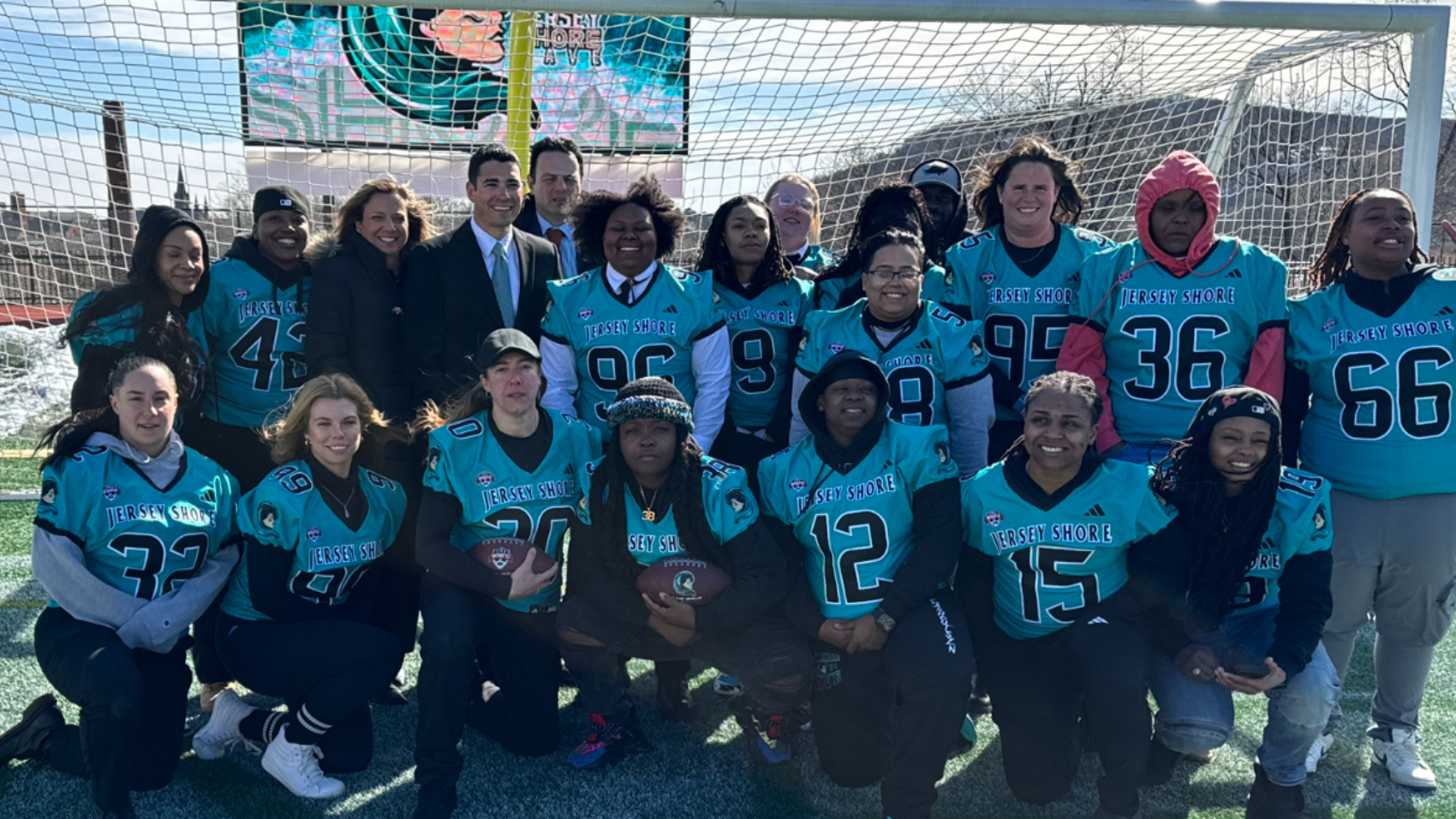 Jersey-Shore-Wave-womens-tackle-football-team-9