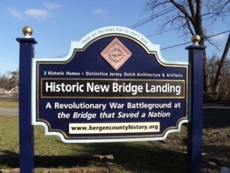 New-Bridge-Landing-Sign