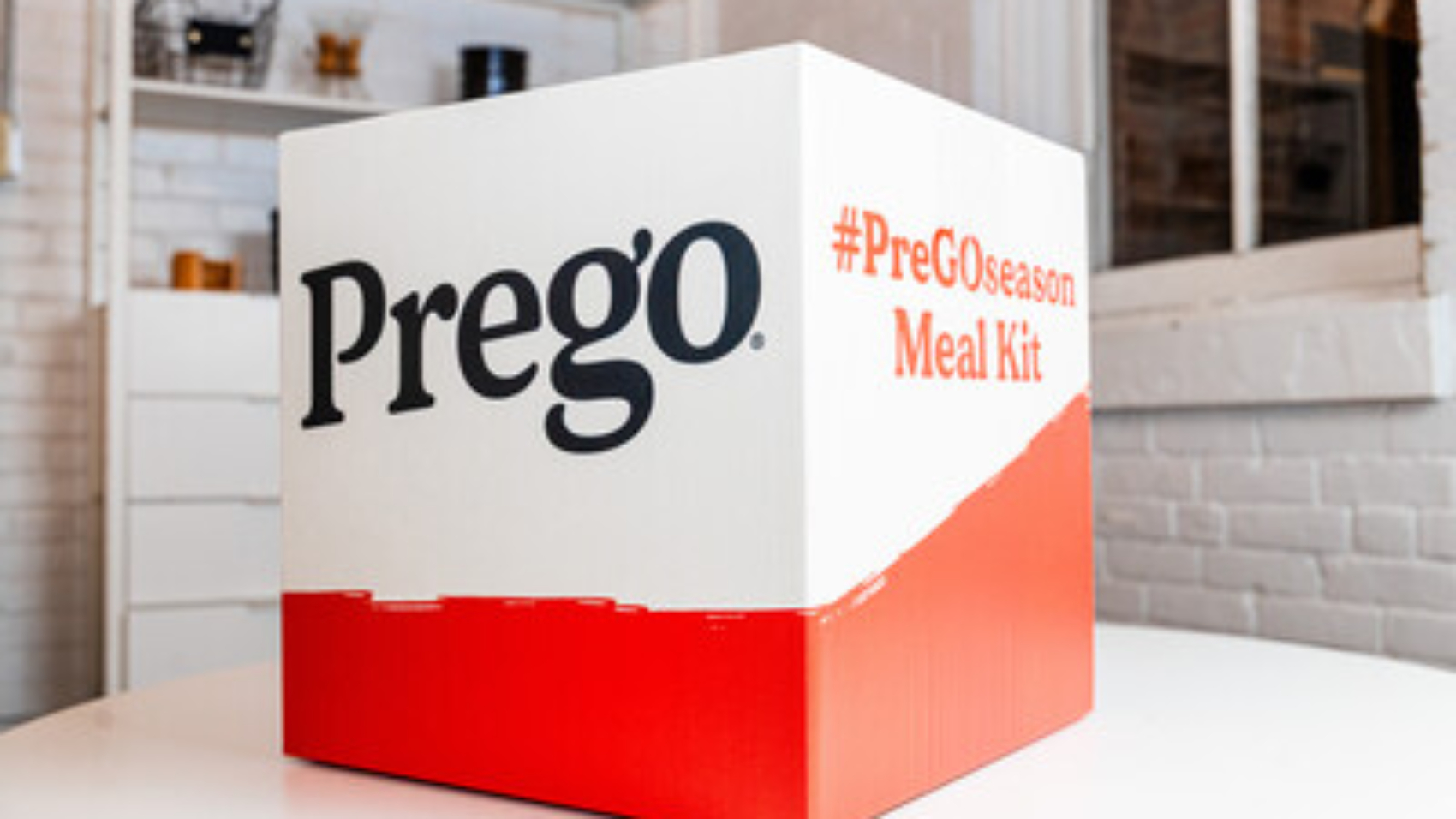 Prego® is launching the #PreGOseason Meal Kit Giveaway, giving parents the chance to win a meal kit with all the ingredients for an easy, family meal delivered straight to their door. (PRNewsfoto/Campbell's)