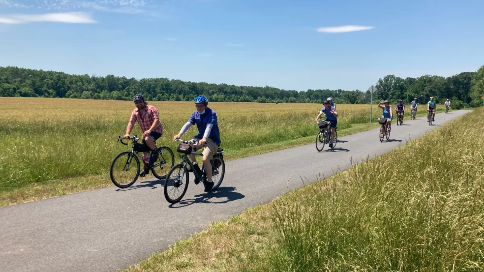 Heritage-Trail-cyclists-2