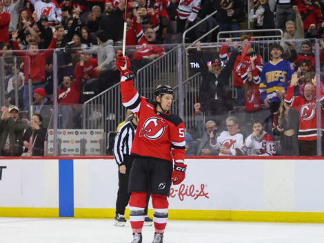 New-Jersey-Devils-left-wing-Erik-Haula-56-celebrates-his-goal