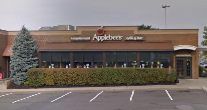 Celebrate Independence Day Weekend with a Family Feast at Applebee’s!