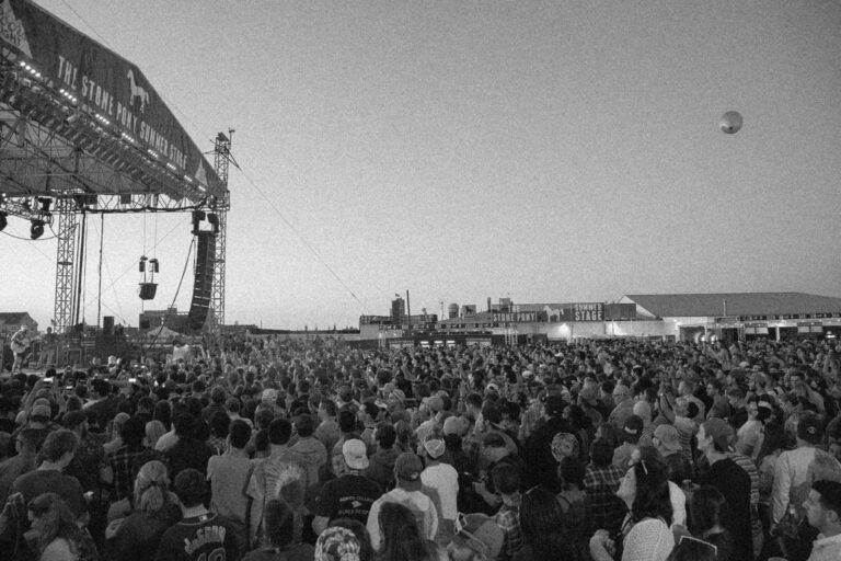 Guster & The Mountain Goats at The Stone Pony Summer Stage