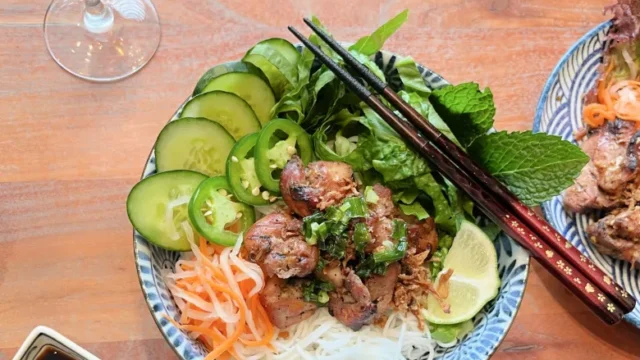 Banh-Voyage-Chicken-Vermicelli-Bowl-PHOTO-CREDIT-MARY-CONNOLLY-scaled-1.webp