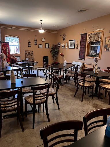 Cedarvale-Winery-1.jpg