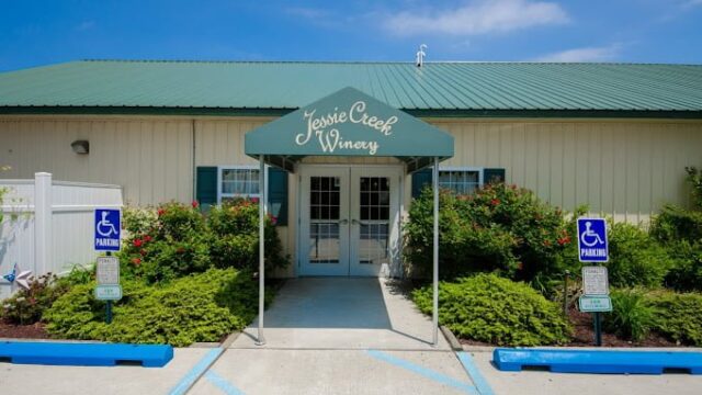 Jessie-Creek-Winery-2.jpg