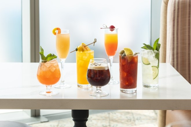 OCR_Sunnys_Cocktail_Group_01_GBonghi_EXP071726