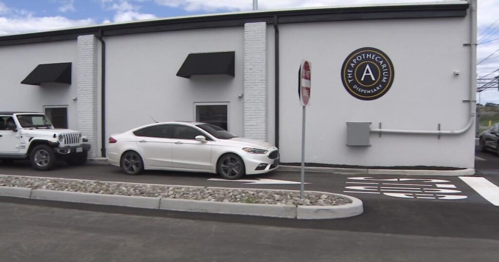 intro-nj-drive-thru-di-wcbs4rtl-hi-res-still-1.jpg