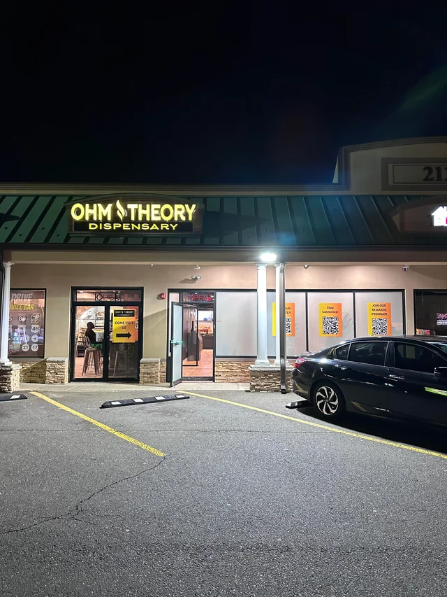 new-dispensary-now-open-in-elmwood-park-nj-v0-kapu439uk9sc1.webp