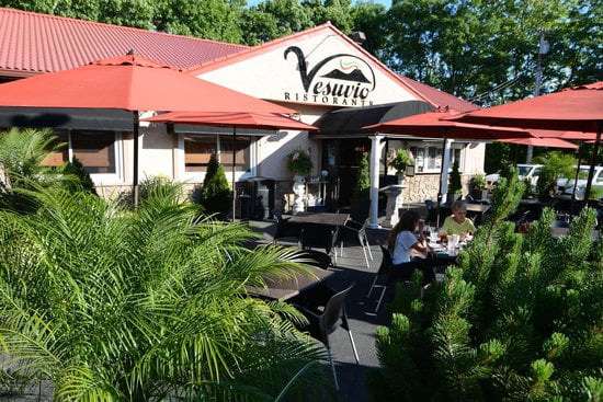 vesuvio-pizzeria-ristorante.jpg