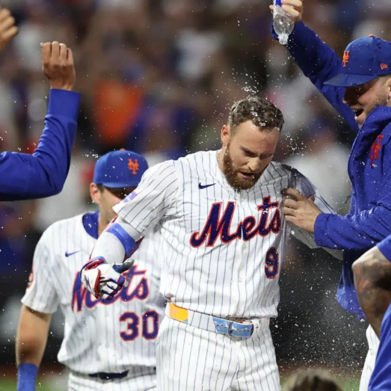 Phillies Struggle Against Mets in Queens as Frustration Mounts