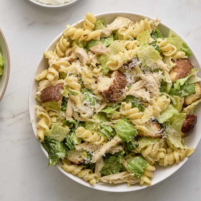 Your New Weeknight Hero: The Irresistible Chicken Caesar Pasta Salad!