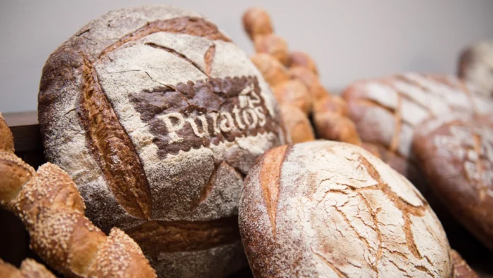 225ae7a1-6030-4b33-9ec6-80a069f7b67c-VanAukenT_courier_20180907_puratos_0243