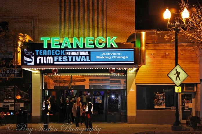 Teaneck+Cinemas+Marquee