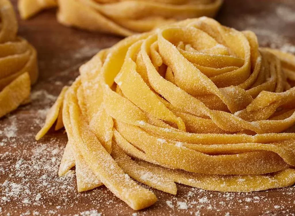 17662-fresh-semolina-and-egg-pasta-Beauty-1×2-1-9324464687884b90ab339ab143393005