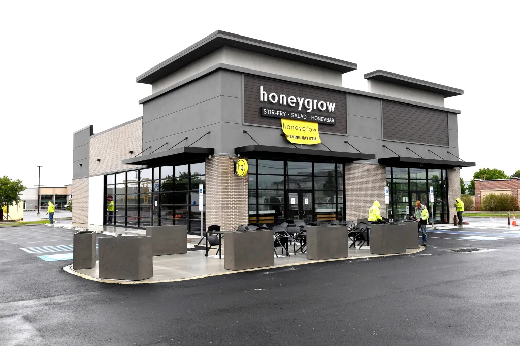 REG-L-honeygrow-restaurant-Broadcasting-Square794