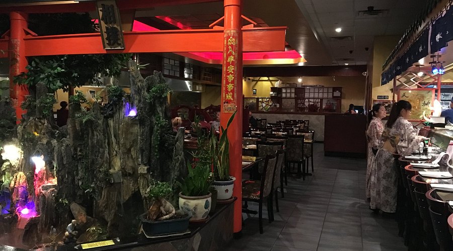 sumoso-well-decorated