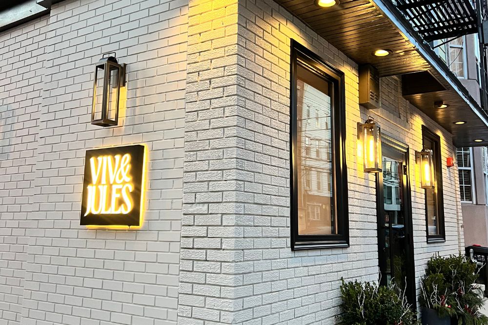 viv-jules-hoboken-nj-restaurant-bar