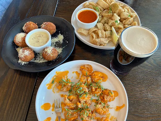 Harpoon-Willys-Three-Appetizers