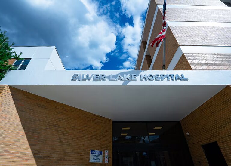 Silver Lake Hospital Advances Specialized Recovery Services for New Jersey’s Most Complex Medical Needs and Alliance Orthopedics Strengthens Its Spine Care Team Silver Lake Hospital Advances Specialized Recovery Services for New Jersey’s Most Complex Medical Needs and Alliance Orthopedics Strengthens Its Spine Care Team