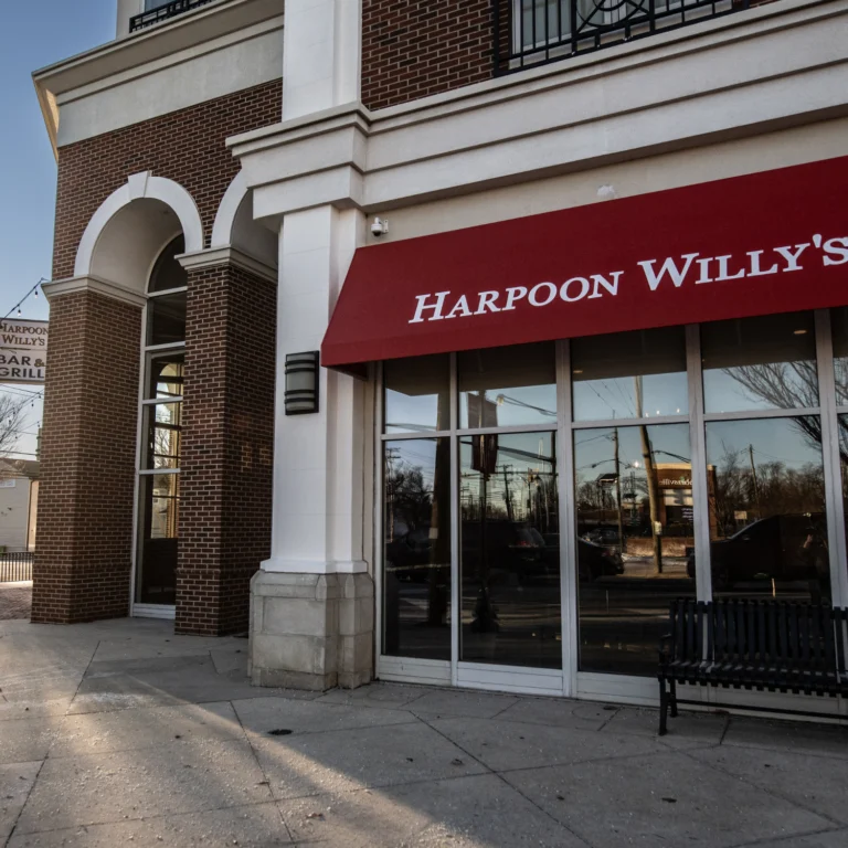 Harpoon Willy’s at Robbinsville