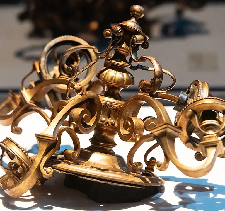 A Titanic Treasure in Jersey City: Liberty Science Center Showcases a 20-Pound Gold Chandelier Recovered From the Ocean Floor
